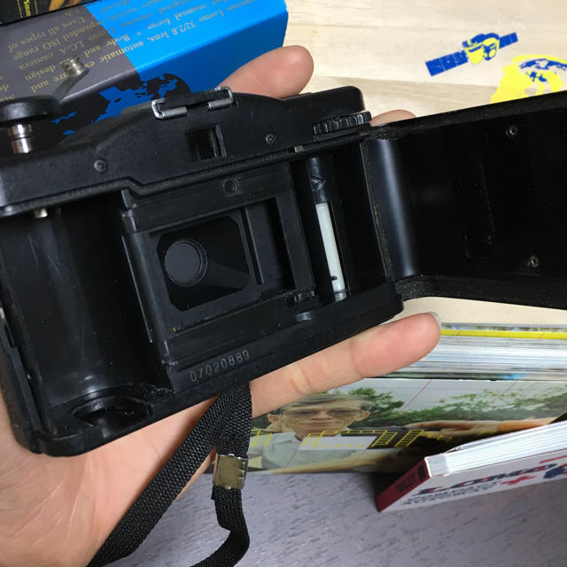 Lomography LOMO LC-A+ 箱、説明書、写真集付き スマホ/家電/カメラのカメラ(フィルムカメラ)の商品写真