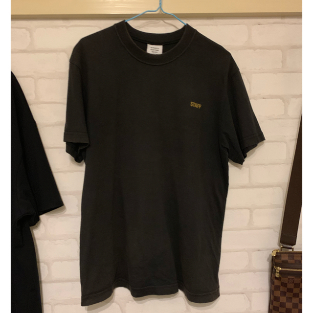 Balenciaga(バレンシアガ)のvetements staff tee メンズのトップス(Tシャツ/カットソー(半袖/袖なし))の商品写真