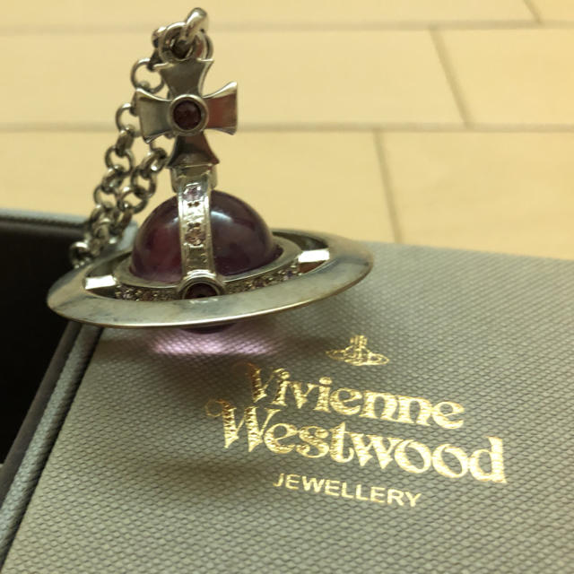 Vivienne Westwood〈ヴィヴィアン〉ネックレス