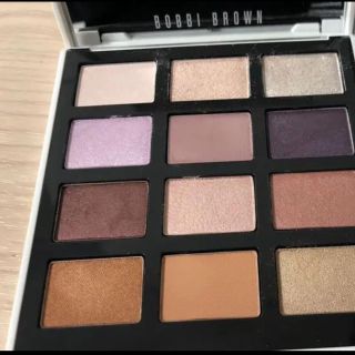 ボビイブラウン(BOBBI BROWN)のBOBBI  BROWN ボビーブラウン限定アイシャドウパレット難あり即購入可(アイシャドウ)