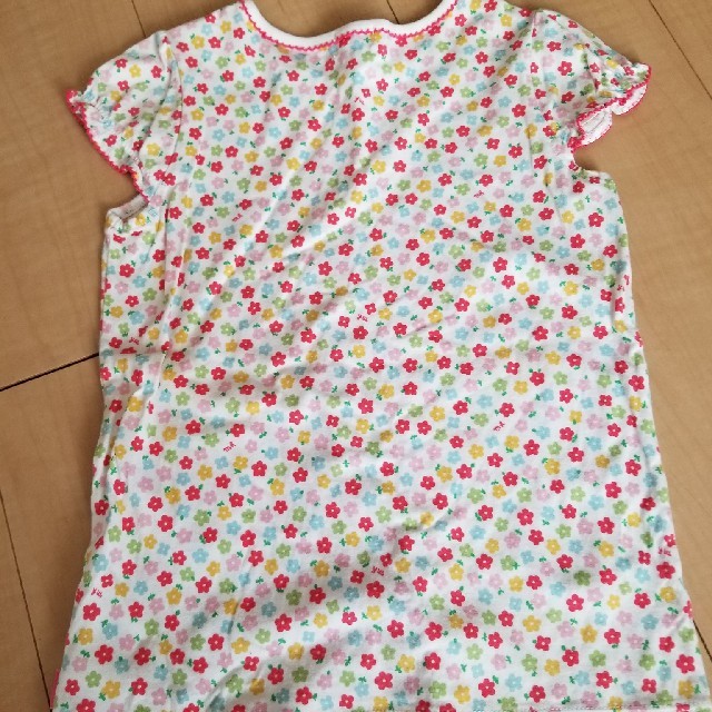 mikihouse(ミキハウス)のMIKI HOUSE　Tシャツ　110 キッズ/ベビー/マタニティのキッズ服女の子用(90cm~)(Tシャツ/カットソー)の商品写真