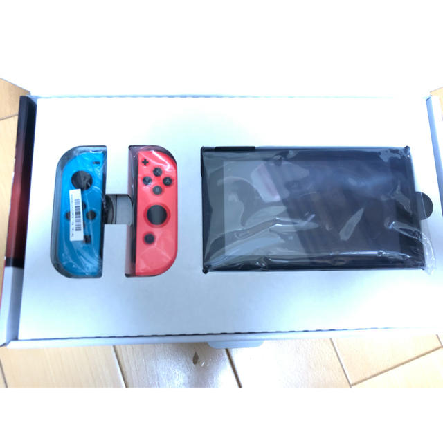 Nintendo Switch(ニンテンドースイッチ)のSwitch エンタメ/ホビーのゲームソフト/ゲーム機本体(家庭用ゲーム機本体)の商品写真