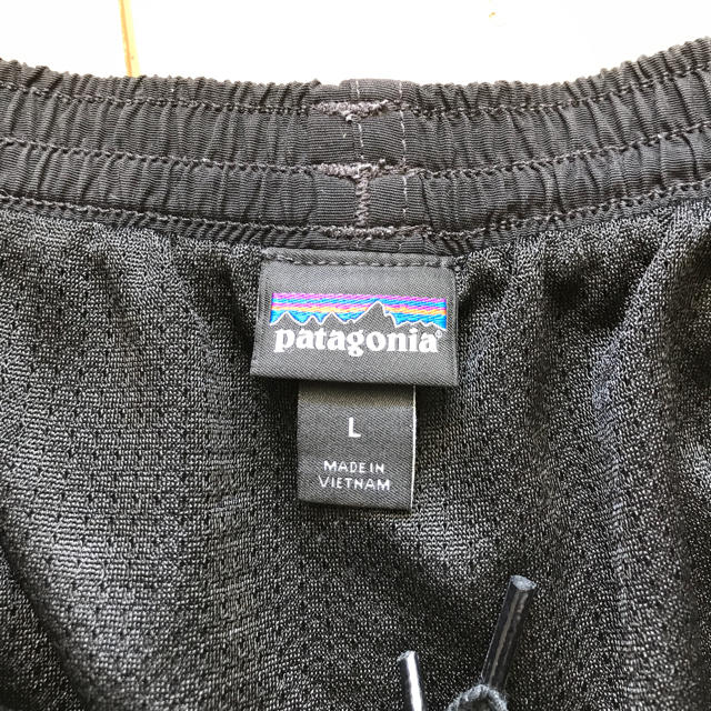 patagonia(パタゴニア)のパタゴニア patagonia バギー ショーツ ブラック Lサイズ メンズのパンツ(ショートパンツ)の商品写真