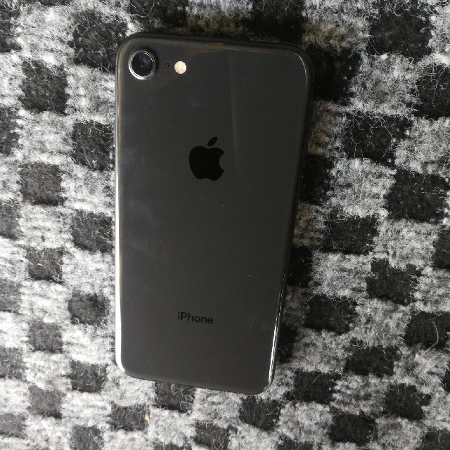 iphone 8 64gb softbank ブラック