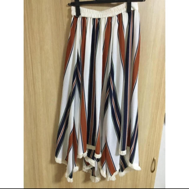 MURUA(ムルーア)の大人気、完売商品 MURUA イヘレムスカート レディースのスカート(ロングスカート)の商品写真