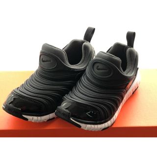 ナイキ(NIKE)の極美品 室内使用 NIKE ナイキ ダイナモフリー 18センチ黒(スニーカー)