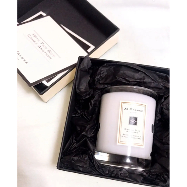 Jo Malone(ジョーマローン)のJo Malone ジョーマローン イングリッシュ ペアー&フリージアキャンドル コスメ/美容のリラクゼーション(キャンドル)の商品写真