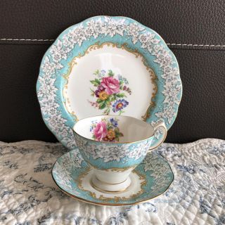 ロイヤルアルバート(ROYAL ALBERT)の百合様専用！ ロイヤルアルバート エンチャントメント トリオ(食器)