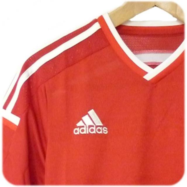 adidas(アディダス)の新品●(Ｓ)adidas 赤VネックアディゼロTシャツ メンズのトップス(Tシャツ/カットソー(半袖/袖なし))の商品写真