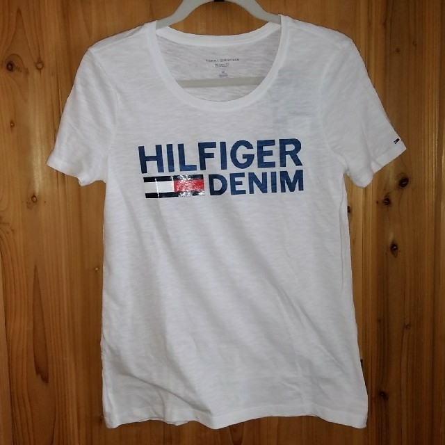 TOMMY HILFIGER(トミーヒルフィガー)のHILFIGER DENIM  Tシャツ　レディース　S レディースのトップス(Tシャツ(半袖/袖なし))の商品写真