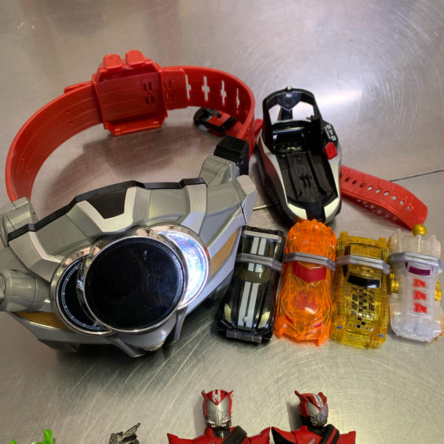 仮面ライダードライブ ベルト ハンドル剣 ソフビセット エンタメ/ホビーのフィギュア(特撮)の商品写真