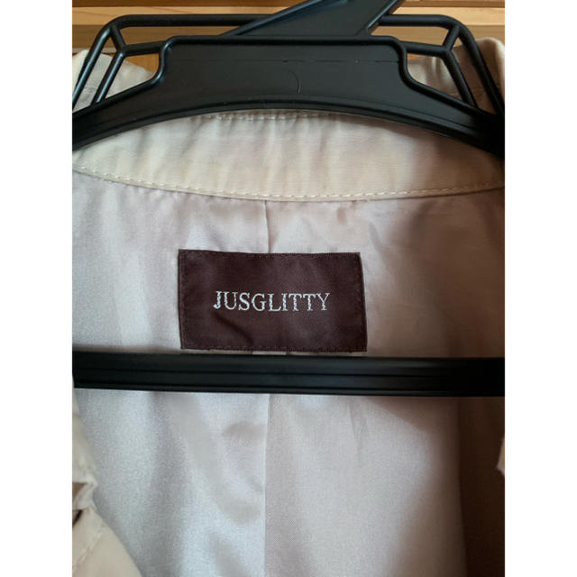 JUSGLITTY(ジャスグリッティー)のJUSGLITTY 大人気完売 トレンチコート レディースのジャケット/アウター(トレンチコート)の商品写真