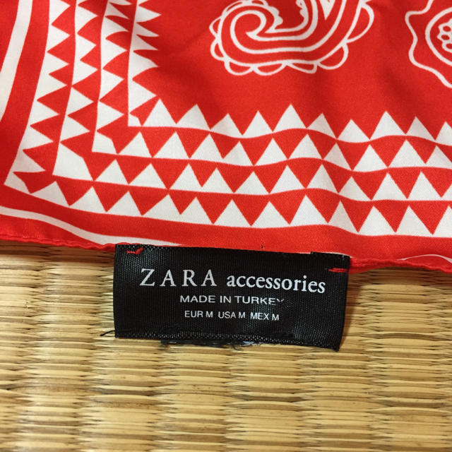 ZARA(ザラ)のZARAスカーフ レディースのファッション小物(バンダナ/スカーフ)の商品写真