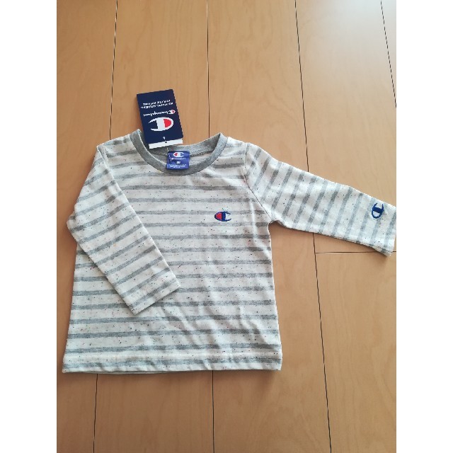 Champion(チャンピオン)のチャンピオン 　ロングTシャツ　ベビー80 キッズ/ベビー/マタニティのベビー服(~85cm)(Ｔシャツ)の商品写真