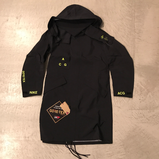 NIKE(ナイキ)のNikelab NIKE ACG GORETEX COAT １８A/W Ｌサイズ メンズのジャケット/アウター(チェスターコート)の商品写真