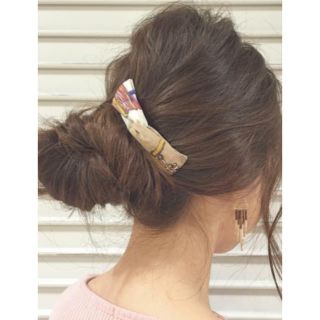 ミラオーウェン(Mila Owen)の新品☆セレクト購入☆ スカーフ柄 リボン バレッタ(バレッタ/ヘアクリップ)