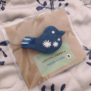 ハンドメイド雑貨 ブローチ  青い鳥(コサージュ/ブローチ)