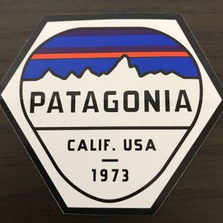 パタゴニア(patagonia)の【縦7.5cm横8.9cm】patagonia パタゴニア   公式ステッカー(ステッカー)