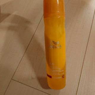 ウエラ(WELLA)のウエラ 洗い流さないヘアトリートメント ５本(トリートメント)