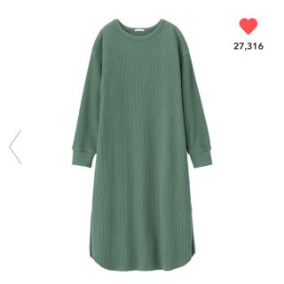 ジーユー(GU)のGU ワッフルスリットワンピース 新品 XL(ひざ丈ワンピース)