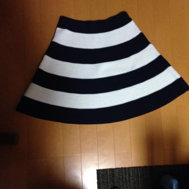 ボーダースカート レディースのスカート(ひざ丈スカート)の商品写真