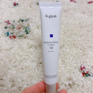 ビーグレン(b.glen)のほぼ未使用✨b.glen Qu Some White Cream 1.9(フェイスクリーム)