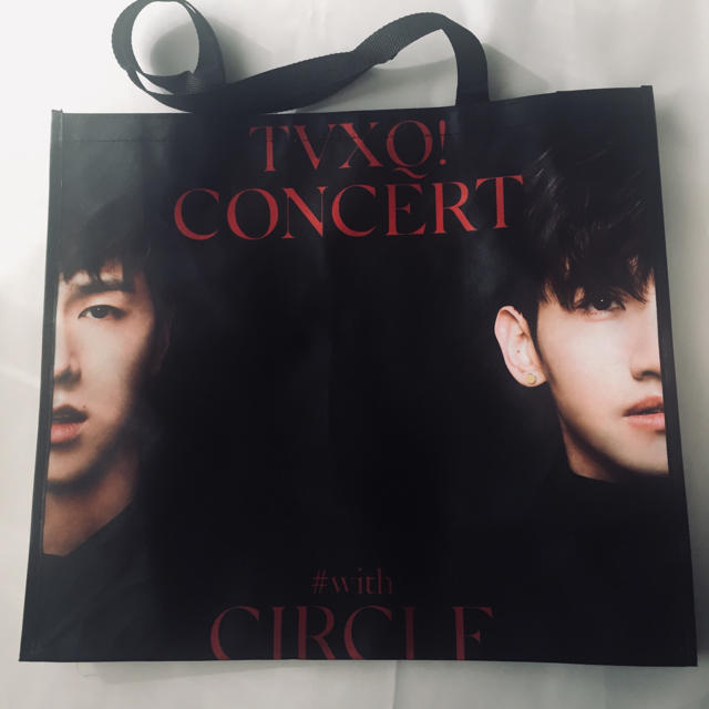 東方神起(トウホウシンキ)の東方神起 CIRCLE テイクアウトバッグ&クリアファイル エンタメ/ホビーのタレントグッズ(アイドルグッズ)の商品写真