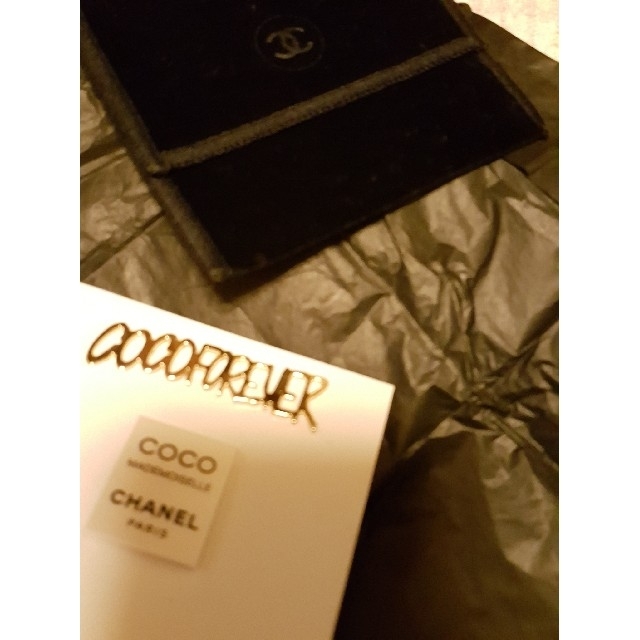 CHANEL(シャネル)のシャネル　ピンブローチ3コセット エンタメ/ホビーのコレクション(ノベルティグッズ)の商品写真