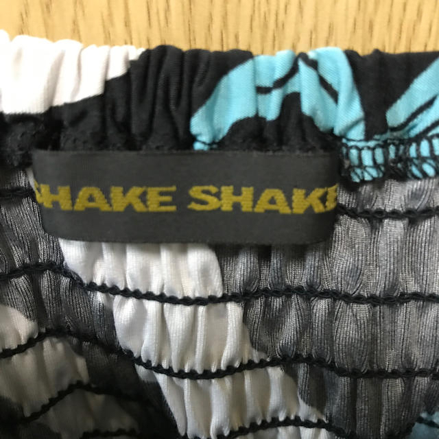 SHAKE SHAKE(シェイクシェイク)のキャミソールワンピース レディースのワンピース(ひざ丈ワンピース)の商品写真