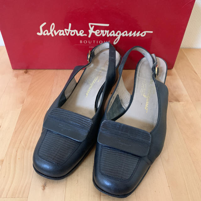 Salvatore Ferragamo(サルヴァトーレフェラガモ)のフェラガモ☆靴23㎝ レディースの靴/シューズ(ハイヒール/パンプス)の商品写真