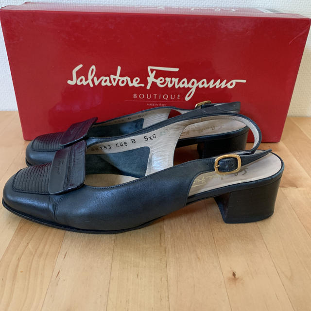 Salvatore Ferragamo(サルヴァトーレフェラガモ)のフェラガモ☆靴23㎝ レディースの靴/シューズ(ハイヒール/パンプス)の商品写真