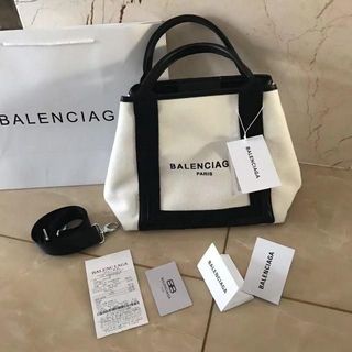 Balenciaga - BALENCIAGAの通販｜ラクマ
