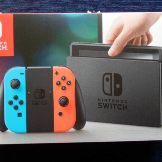 Nintendo Switch(ニンテンドースイッチ)の新品 Nintendo Switch ブルー/レッド ニンテンドースイッチ 本体 エンタメ/ホビーのゲームソフト/ゲーム機本体(家庭用ゲーム機本体)の商品写真