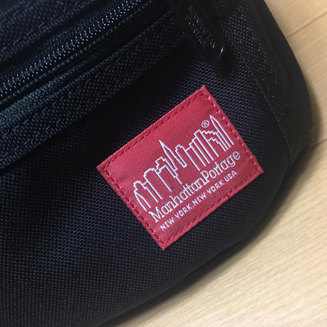 Manhattan Portage(マンハッタンポーテージ)のAIIeycat Waist Bag 〈 Manhattan Portage 〉 レディースのバッグ(ボディバッグ/ウエストポーチ)の商品写真