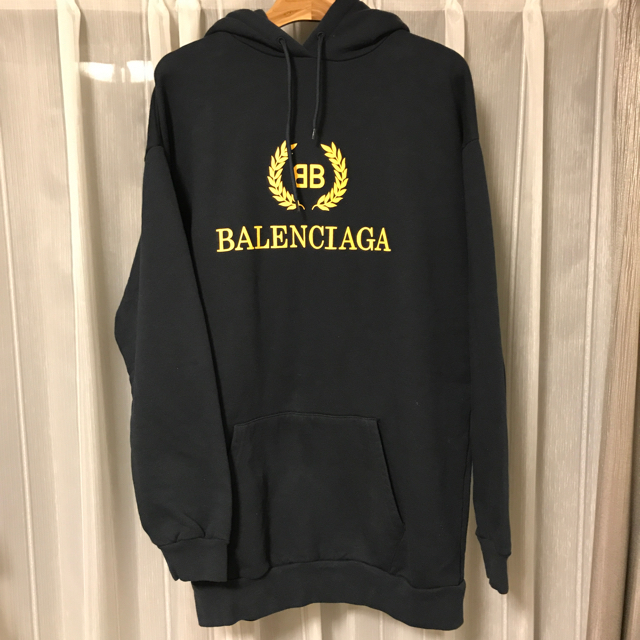 特別セール品】 BALENCIAGA バレンシアガ パーカー紺 メンズ