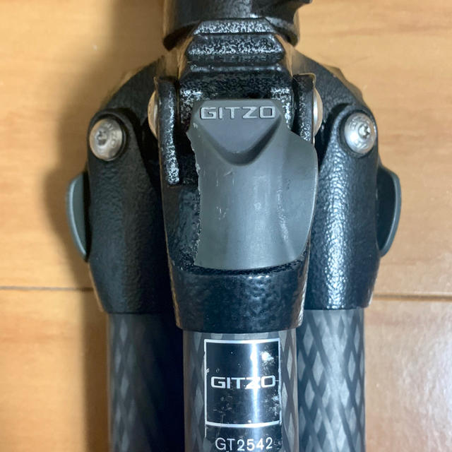 Manfrotto(マンフロット)のGITZO GT 2542 付属品あり takutakutakuさん専用 スマホ/家電/カメラのカメラ(デジタル一眼)の商品写真