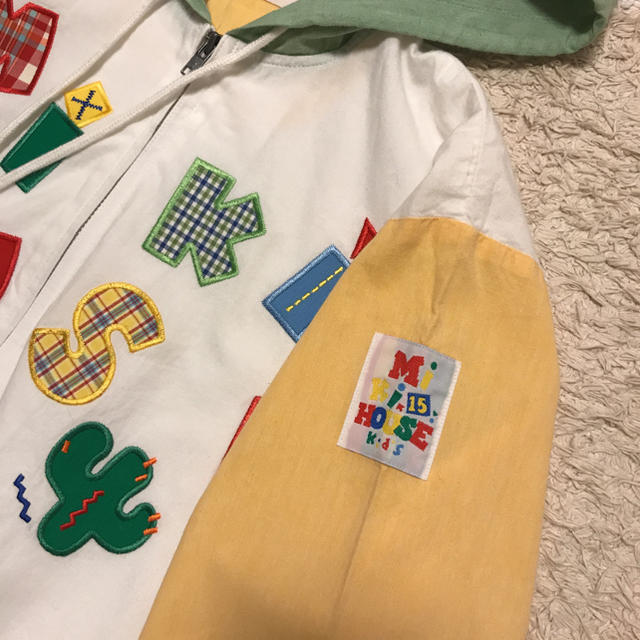 mikihouse(ミキハウス)のミキハウス とんがり帽子 パーカー 130 ロゴ キッズ/ベビー/マタニティのキッズ服男の子用(90cm~)(ジャケット/上着)の商品写真