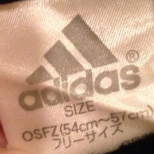 adidas(アディダス)のadidasキャップ（子供用） レディースの帽子(キャップ)の商品写真