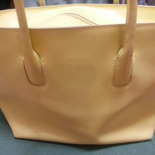 フルラ(Furla)のFURLAハンドバッグ(ハンドバッグ)