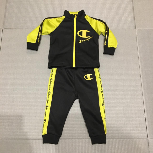 Champion(チャンピオン)の【チャンピオン❤︎サイズ90ジャージ】 キッズ/ベビー/マタニティのキッズ服男の子用(90cm~)(その他)の商品写真