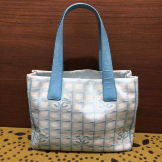CHANEL(バッグ ・ ブルー・ネイビー/青色系)のフリマアイテム一覧 CHANEL(バッグ ・ ブルー・ネイビー/青色系)のフリマアイテム一覧
