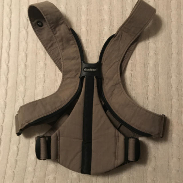 BABYBJORN(ベビービョルン)の【sale】ベビービョルン ベビーキャリア オーガニック キッズ/ベビー/マタニティの外出/移動用品(抱っこひも/おんぶひも)の商品写真