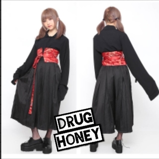 ファンキーフルーツ(FUNKY FRUIT)の【DrugHoney】チャイナ風ドラゴン刺繍帯ベルト／赤(ベルト)