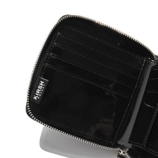 NEW kirsh pocket サークルロゴ 半財布 ブラック エナメル レディースのファッション小物(財布)の商品写真