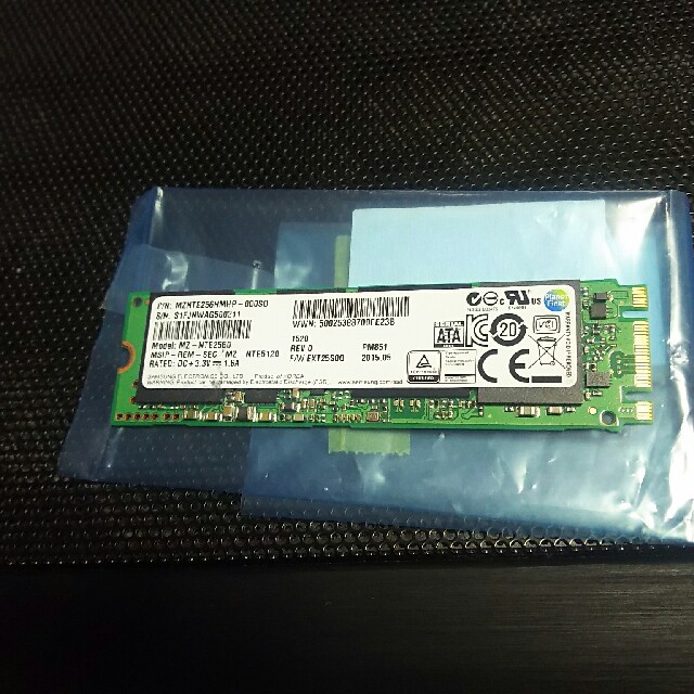 Samsung　m2.ssd 256GB