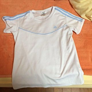 アディダス(adidas)のTシャツ(シャツ/ブラウス(半袖/袖なし))