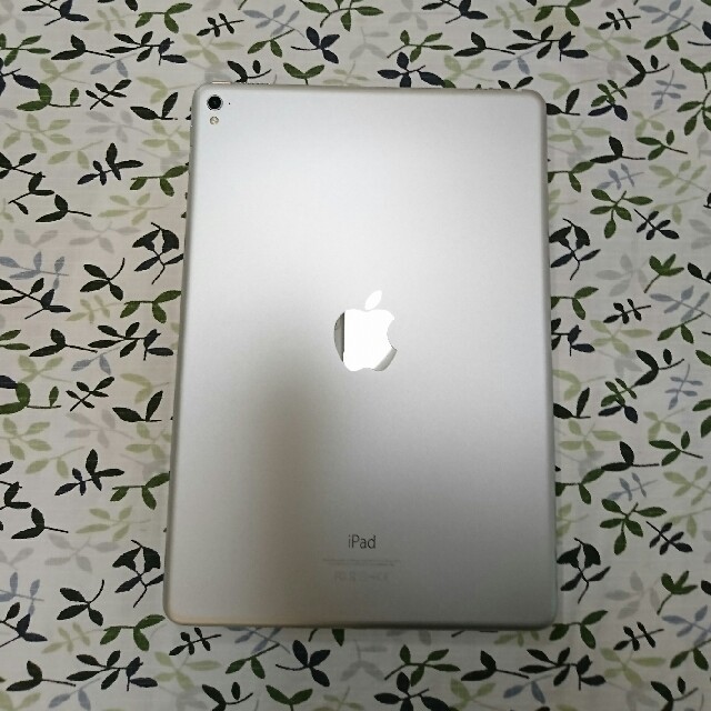 iPad(アイパッド)のipad pro 9.7 128GB スマホ/家電/カメラのPC/タブレット(タブレット)の商品写真