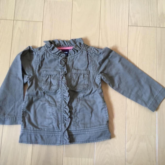 babyGAP(ベビーギャップ)のベビーギャップジャケット90 キッズ/ベビー/マタニティのキッズ服女の子用(90cm~)(ジャケット/上着)の商品写真