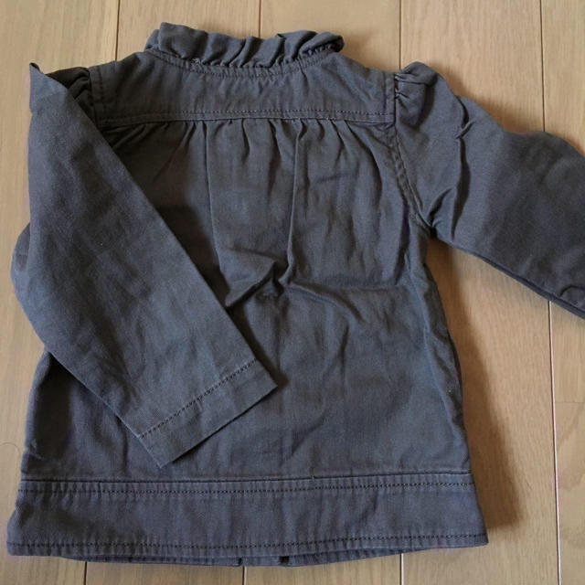 babyGAP(ベビーギャップ)のベビーギャップジャケット90 キッズ/ベビー/マタニティのキッズ服女の子用(90cm~)(ジャケット/上着)の商品写真