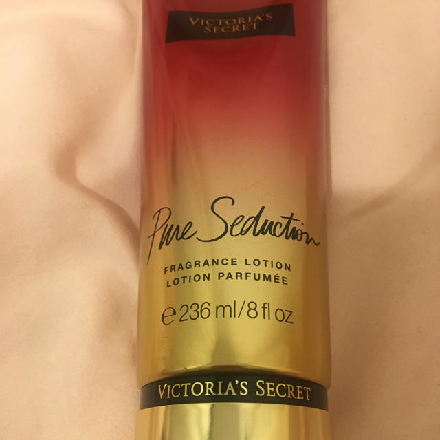 Victoria's Secret(ヴィクトリアズシークレット)のVictoria's secret フレグランスローション コスメ/美容のボディケア(ボディローション/ミルク)の商品写真